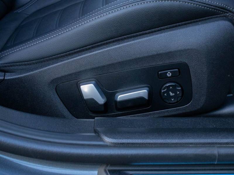 BMW 3 Series   Registered:2020(70)