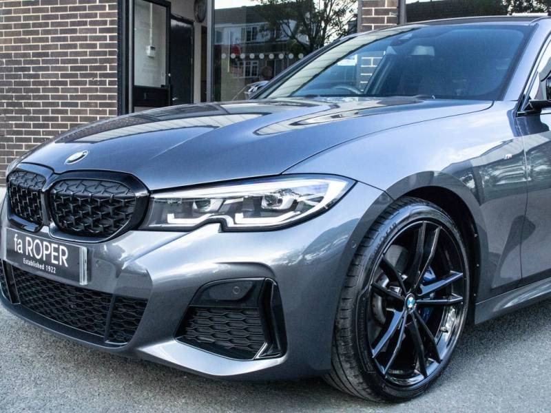 BMW 3 Series   Registered:2020(70)