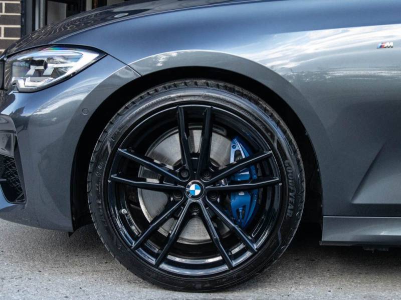 BMW 3 Series   Registered:2020(70)