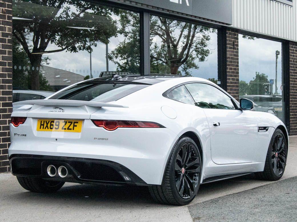 Jaguar F-Type 3.0V6 R-Dynamic Auto 380ps Coupe Petrol Yulong White Metallic