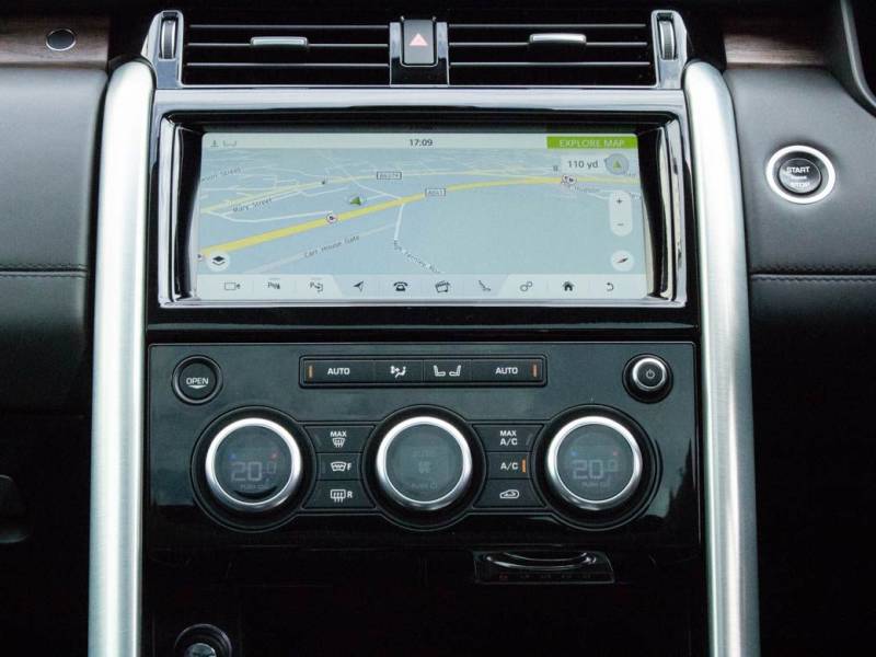 Land Rover Discovery   Registered:2017(67)