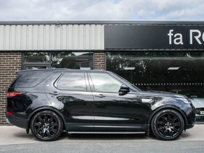 Land Rover Discovery   Registered:2017(67)