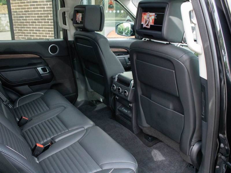 Land Rover Discovery   Registered:2017(67)