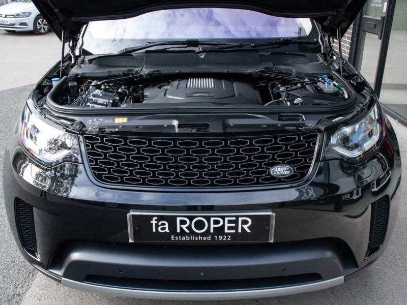 Land Rover Discovery   Registered:2017(67)