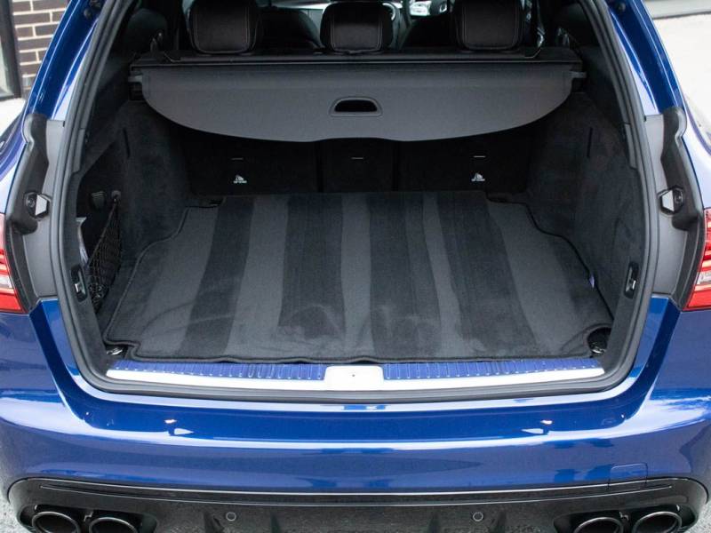 Mercedes Benz C Class   Registered:2021(70)