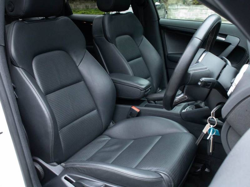 Audi A3   Registered:2012(12)