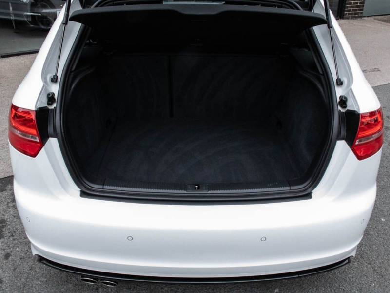 Audi A3   Registered:2012(12)