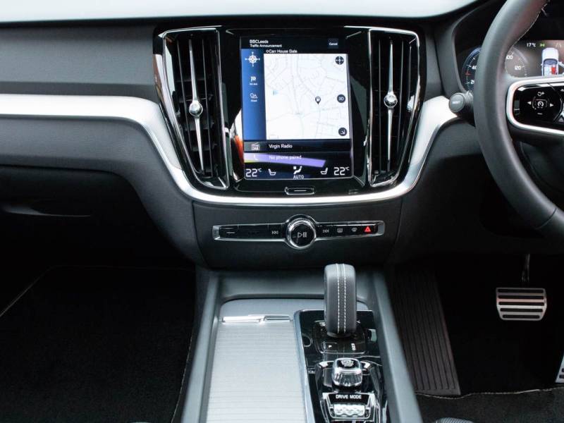 Volvo V60   Registered:2021(21)