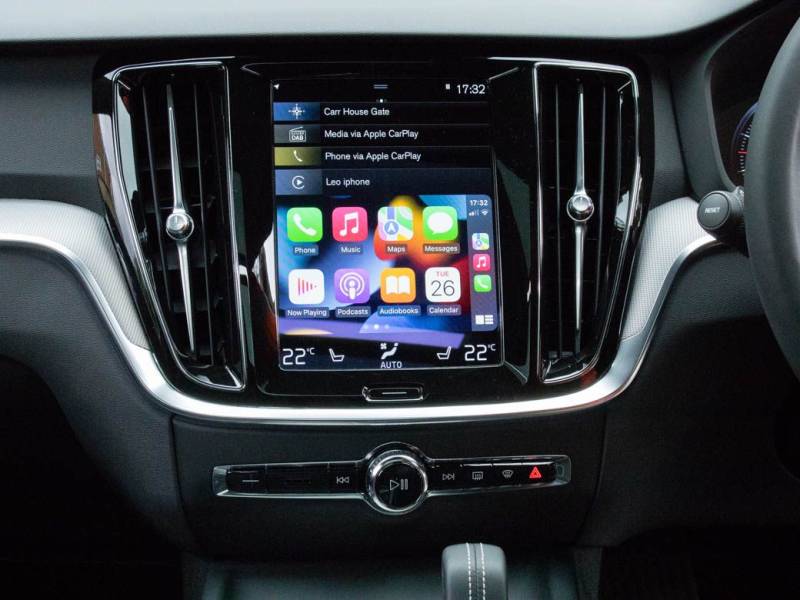 Volvo V60   Registered:2021(21)