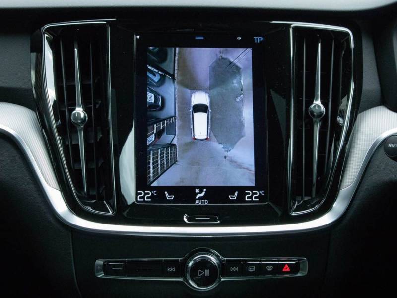 Volvo V60   Registered:2021(21)