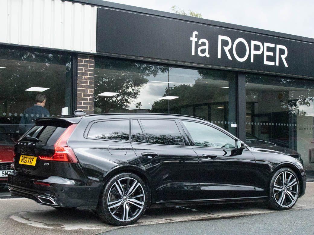 Volvo V60 2.0 B5P MHEV Mild Hybrid R-Design Auto 250ps Estate Petrol Onyx Black Metallic