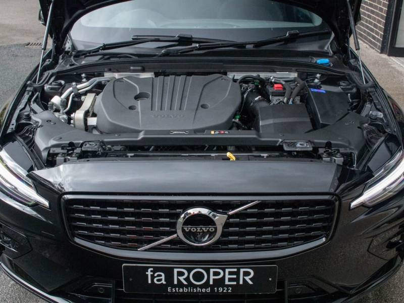 Volvo V60   Registered:2021(21)