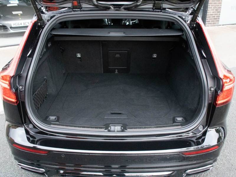 Volvo V60   Registered:2021(21)