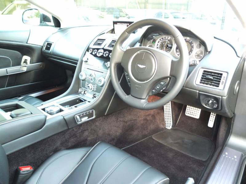 Aston Martin Virage   Registered:2012(62)