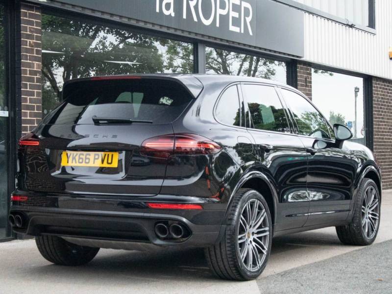 Porsche Cayenne   Registered:2016(66)