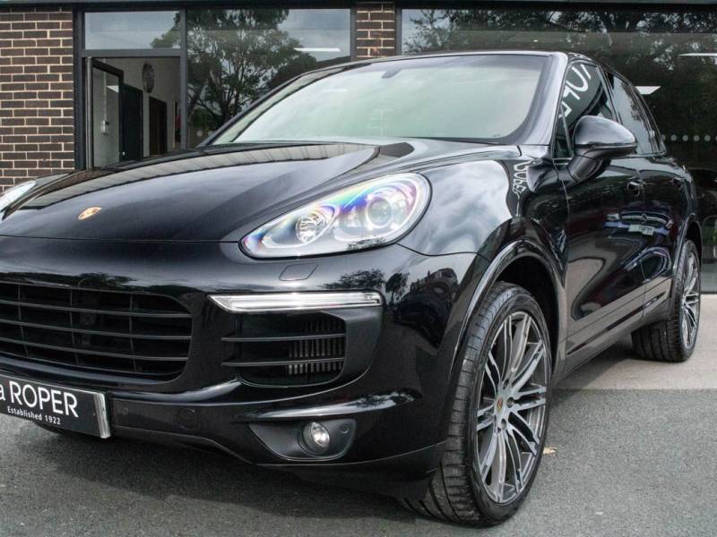 Porsche Cayenne   Registered:2016(66)