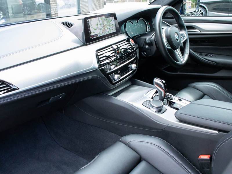 BMW M5   Registered:2019(69)