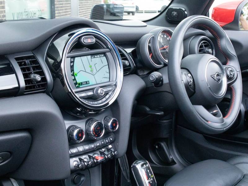 MINI Convertible   Registered:2019(69)