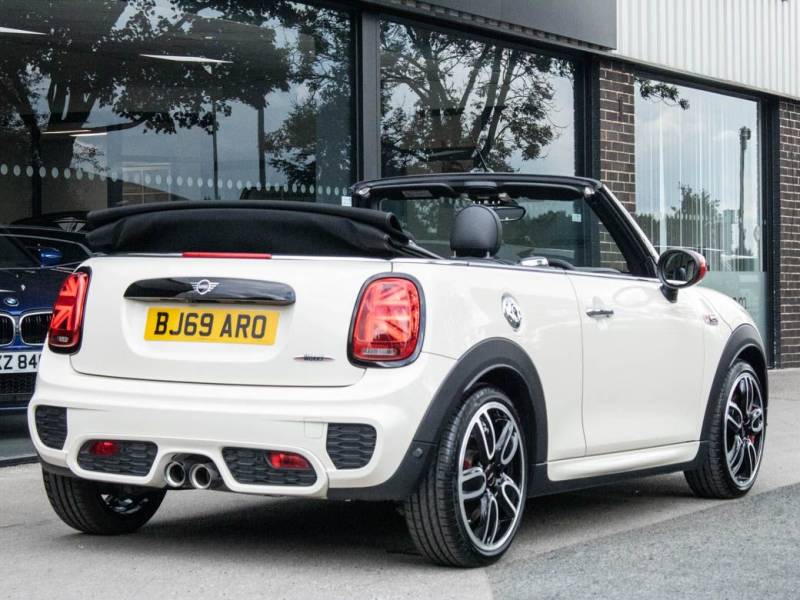 MINI Convertible   Registered:2019(69)