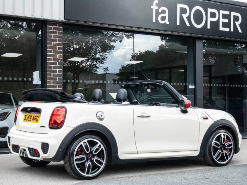 MINI Convertible   Registered:2019(69)