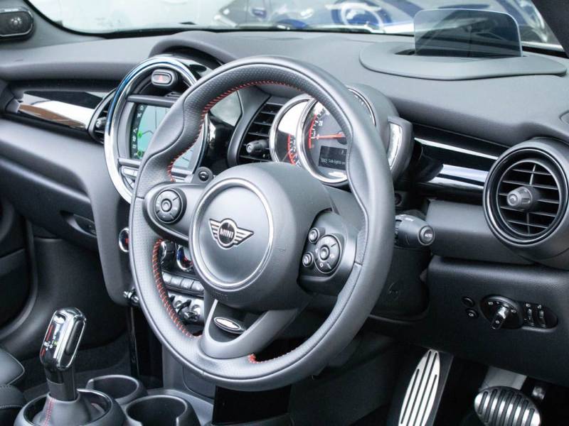 MINI Convertible   Registered:2019(69)