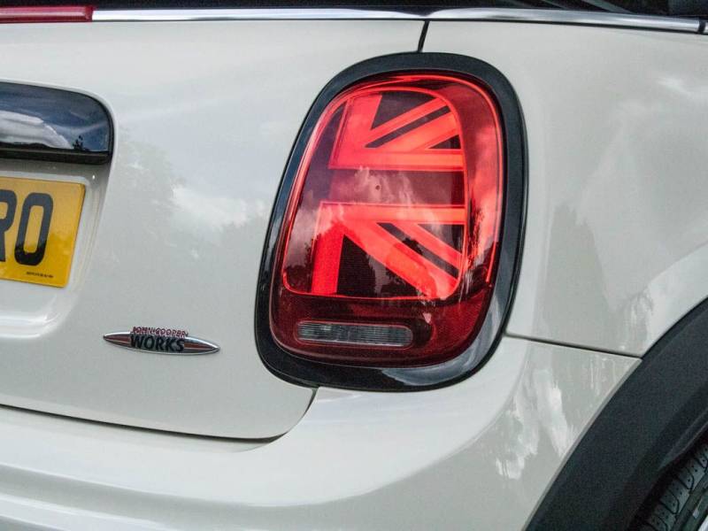 MINI Convertible   Registered:2019(69)