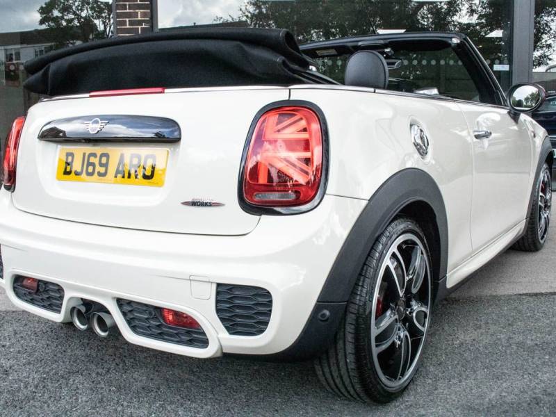 MINI Convertible   Registered:2019(69)