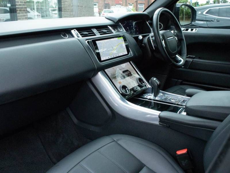 Land Rover Range Rover Sport   Registered:2018(18)