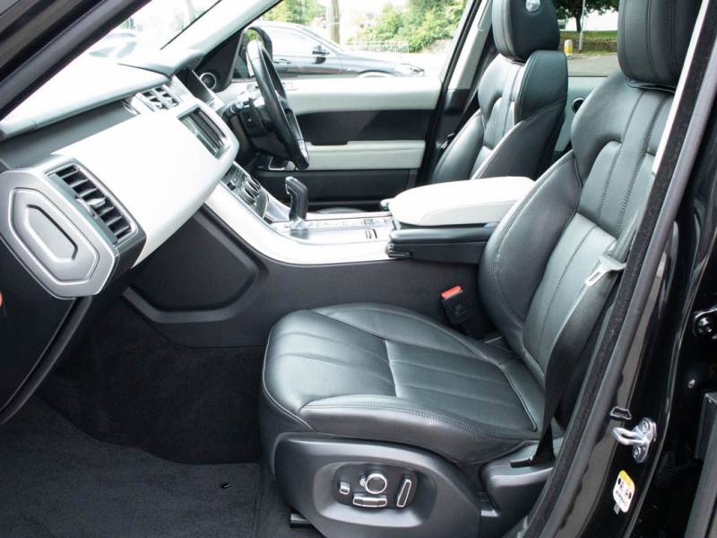 Land Rover Range Rover Sport   Registered:2017(17)