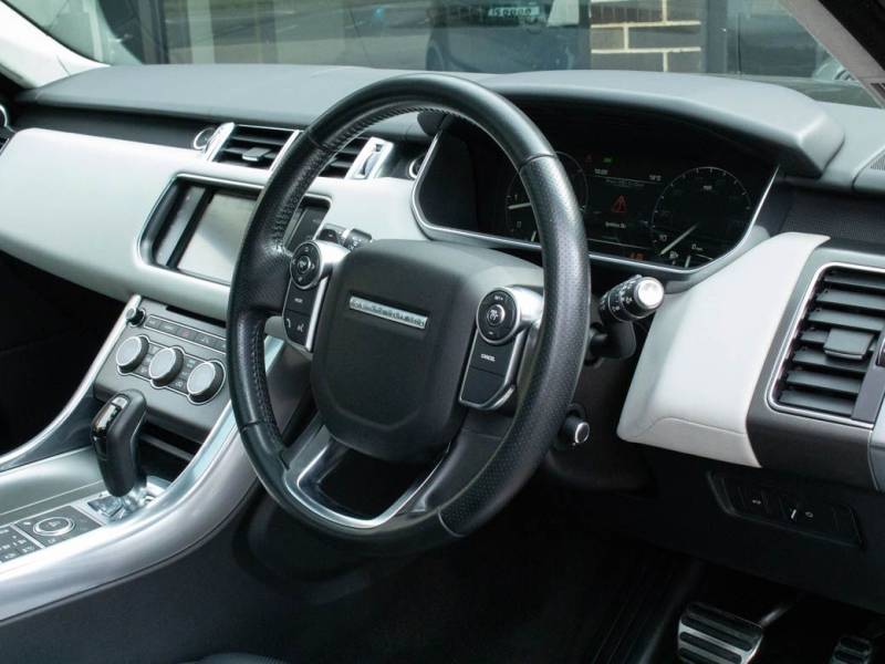 Land Rover Range Rover Sport   Registered:2017(17)