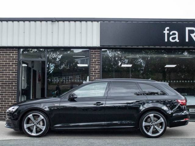 2017 Audi A4 Avant 2.0 TDI Black Edition S-tronic 190ps