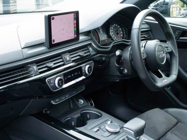 2017 Audi A4 Avant 2.0 TDI Black Edition S-tronic 190ps