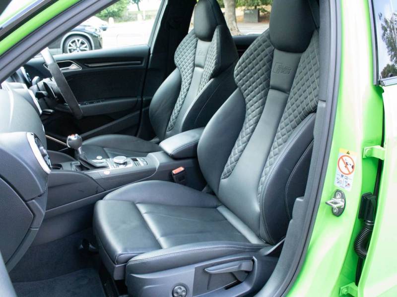 Audi RS3   Registered:2020(70)