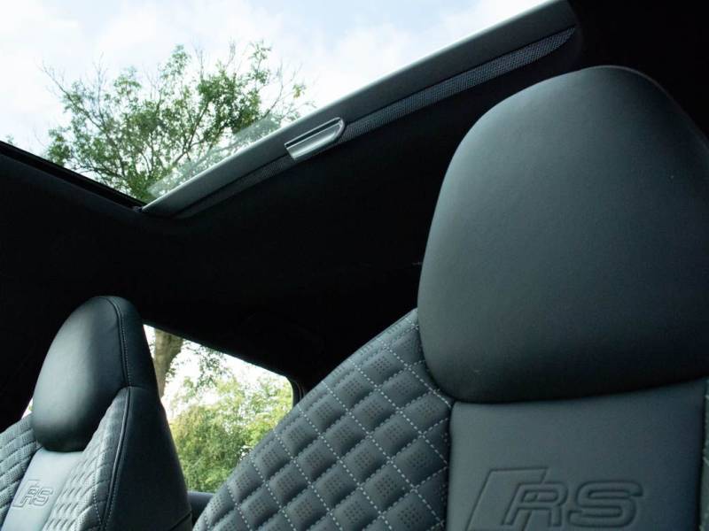 Audi RS3   Registered:2020(70)