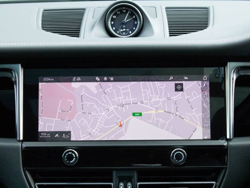 Porsche Macan   Registered:2022(22)