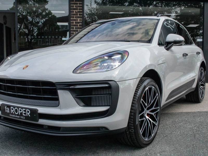 Porsche Macan   Registered:2022(22)
