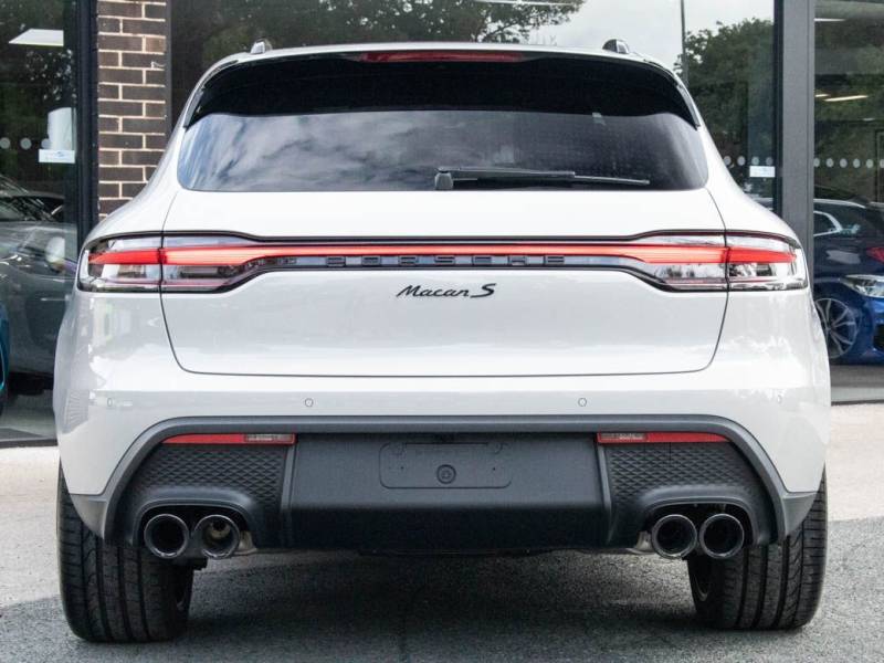 Porsche Macan   Registered:2022(22)
