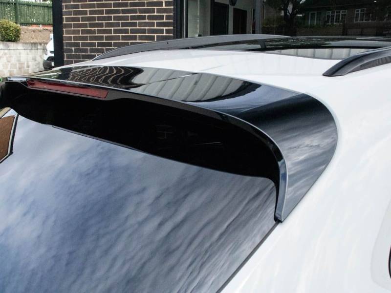 Porsche Macan   Registered:2022(22)