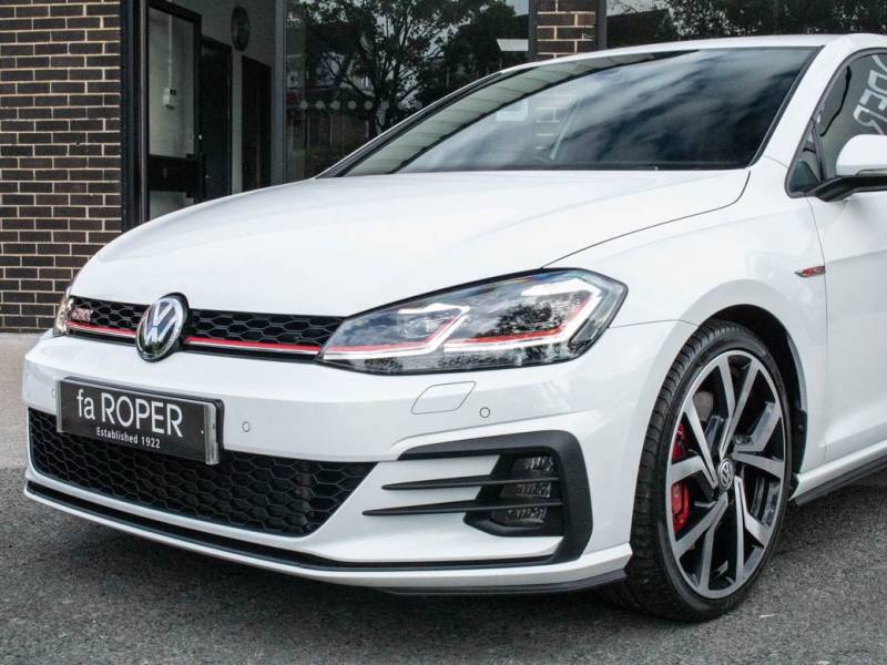 Volkswagen Golf   Registered:2018(18)