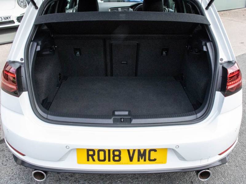 Volkswagen Golf   Registered:2018(18)