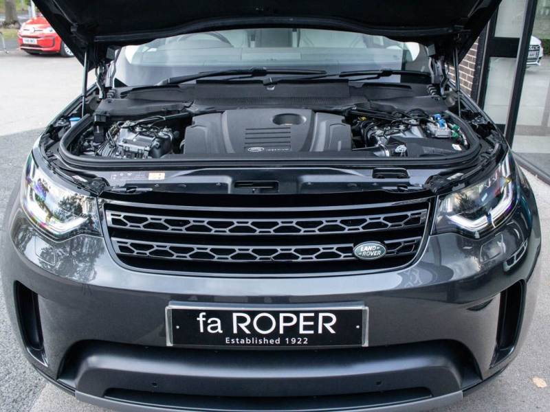 Land Rover Discovery   Registered:2018(68)