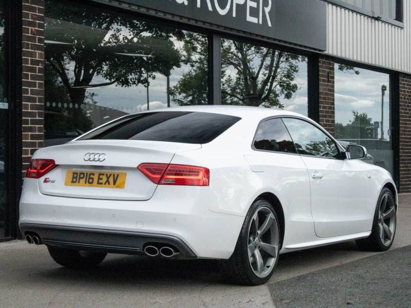 Audi S5   Registered:2016(16)