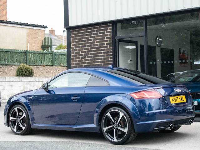 2017 Audi TT 2.0T FSI quattro Black Edition S tronic 230ps