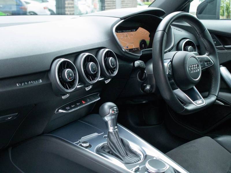 Audi TT   Registered:2017(17)