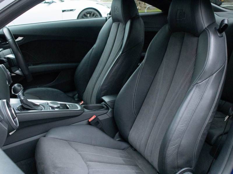 Audi TT   Registered:2017(17)