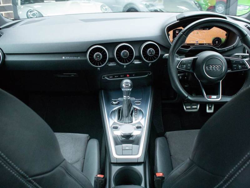 Audi TT   Registered:2017(17)