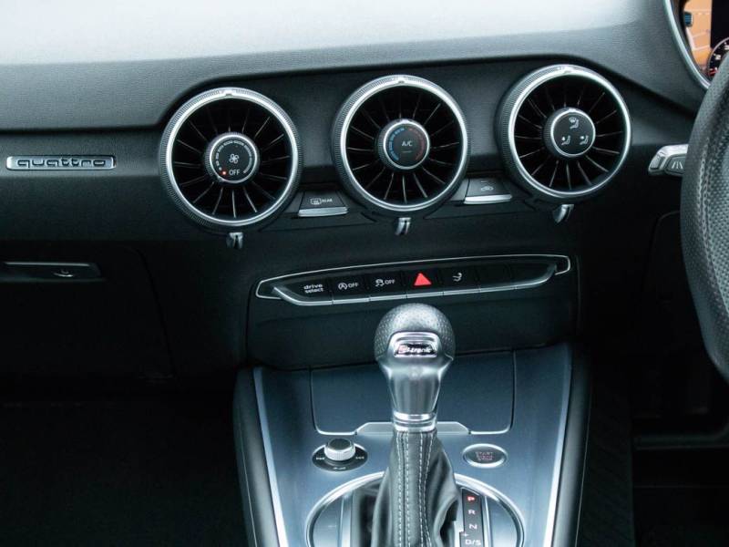 Audi TT   Registered:2017(17)