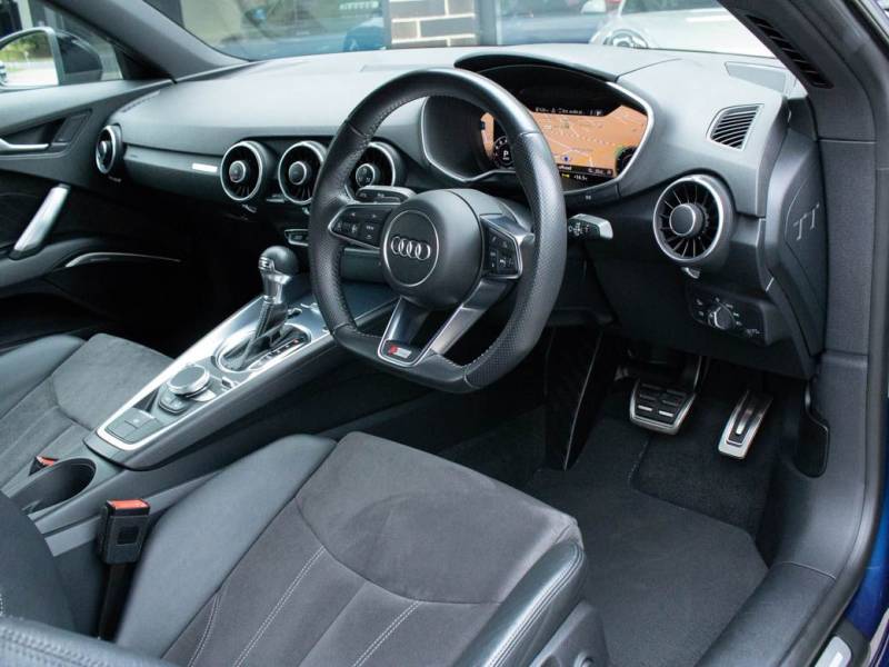 Audi TT   Registered:2017(17)