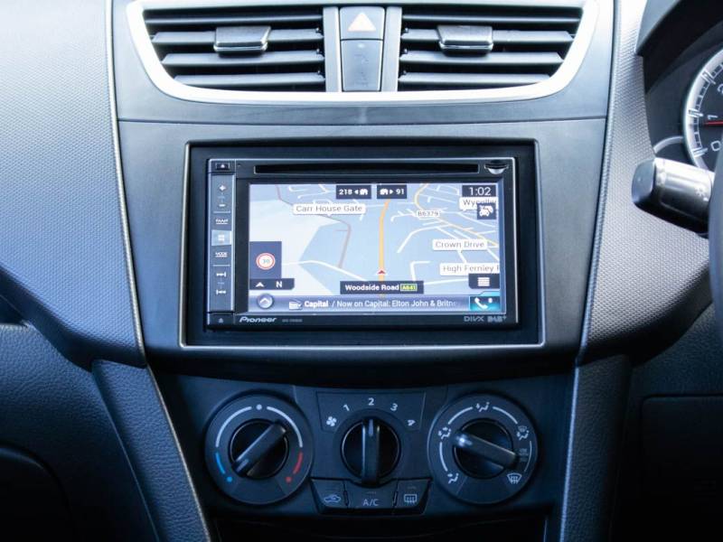 Suzuki Swift   Registered:2016(16)