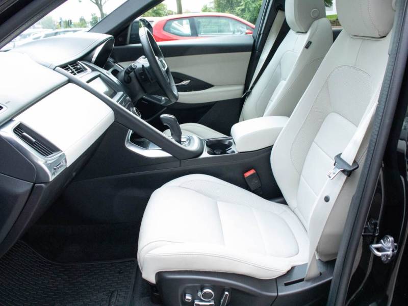 Jaguar E Pace   Registered:2020(20)